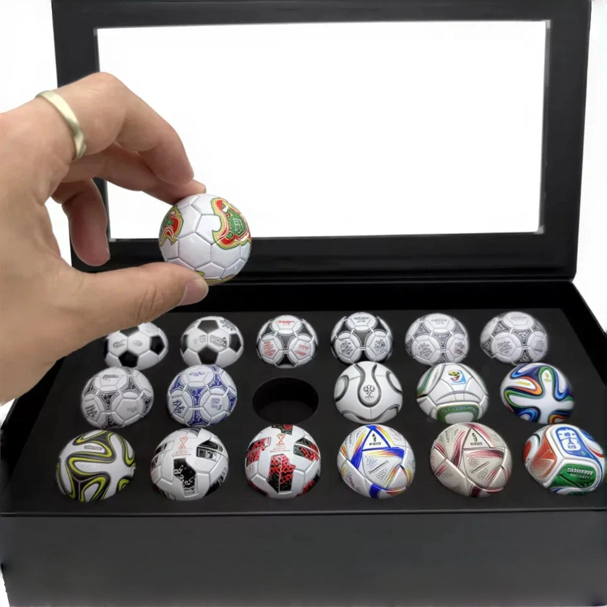 š„2026 Sale! Mini Soccer Balls Collection (1970ā2026) ā Up to 50% OFF! ā½