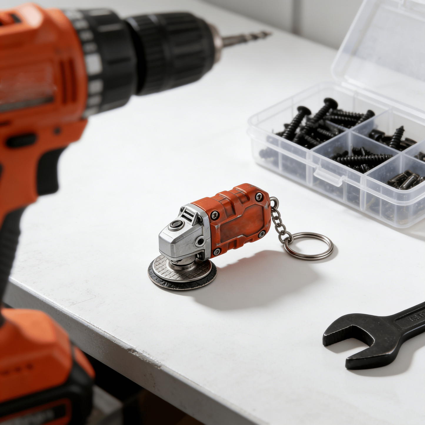 🛠️2-in-1  Mini Grinder Keychain: On-the-Go Smoothing Tool + Tool Enthusiast Collectible